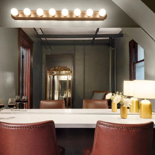 The formal dressing room of the Bonstelle.